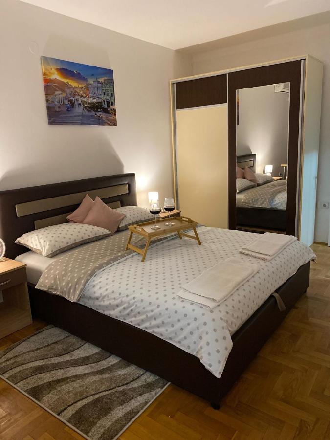 Apartman Ns Dan Centar Новий Сад Екстер'єр фото